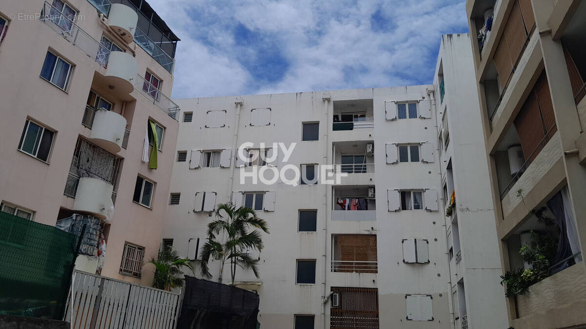 Appartement à SAINT-DENIS