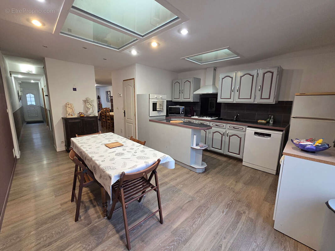 Maison à SAINT-QUENTIN