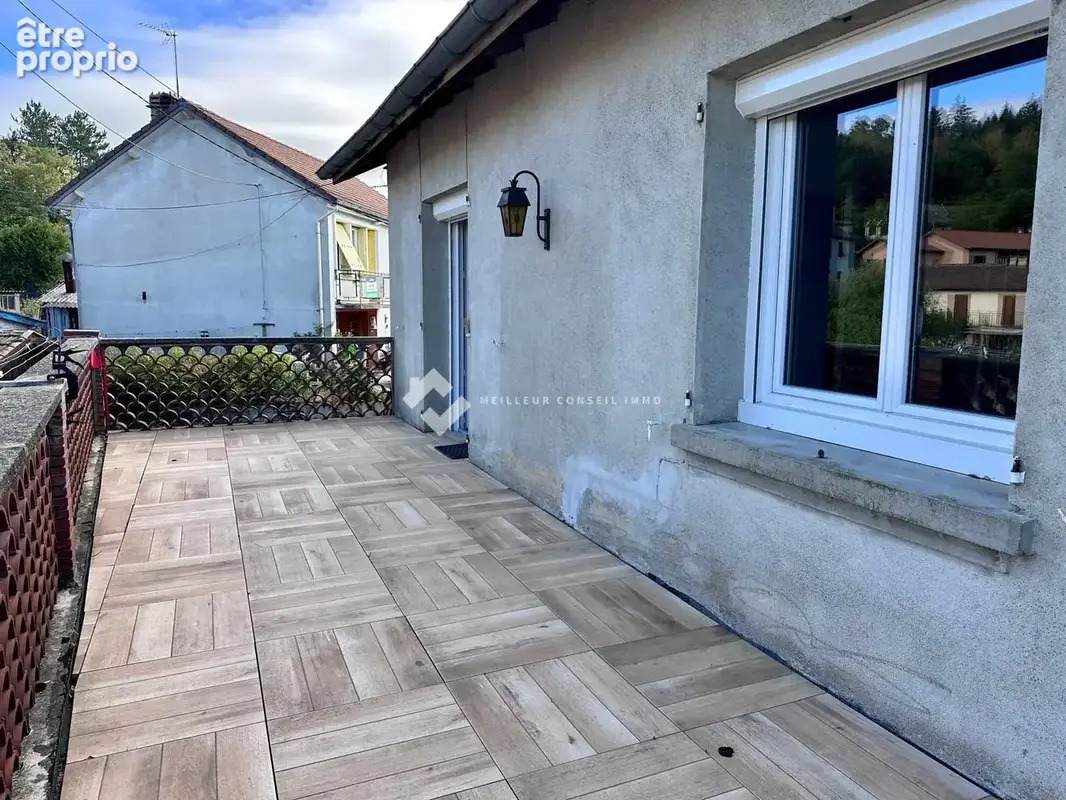 Maison 7 pièces 176 m² à vendre à La Monnerie-Le-Montel (63650) - photo 2