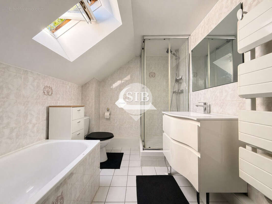 Appartement à LINAS
