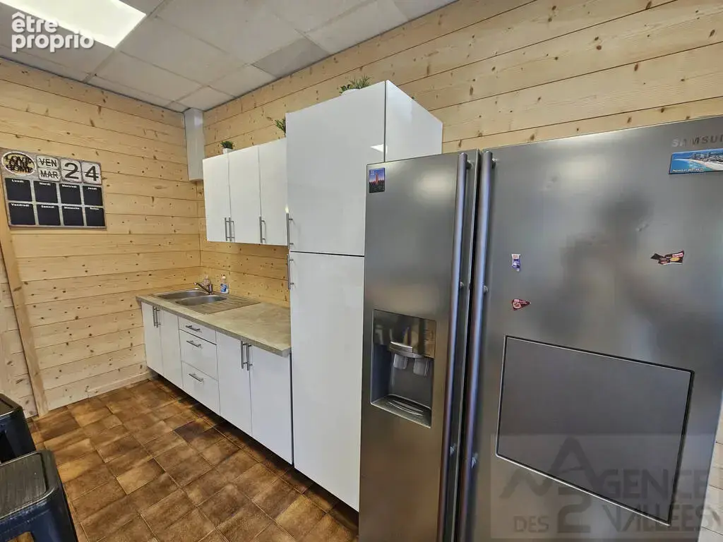 Local  208.66 m² Sallanches - photo 6