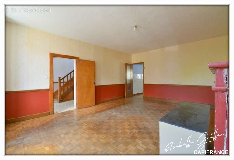 Maison à LE CHATELET