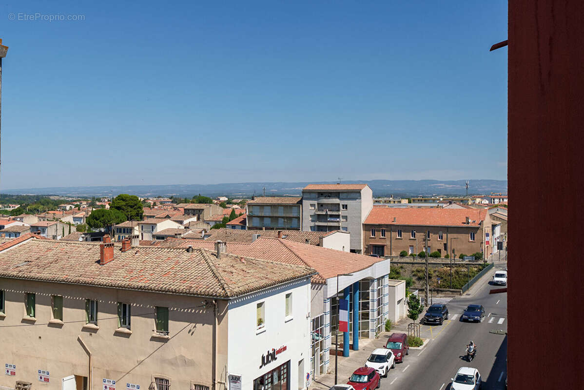 CARCASSONNE - DAVILLA Vaste Appartement T4 114m² (108m² Carrez) avec loggia, ascenseur, et place de parking couvert - photo 6