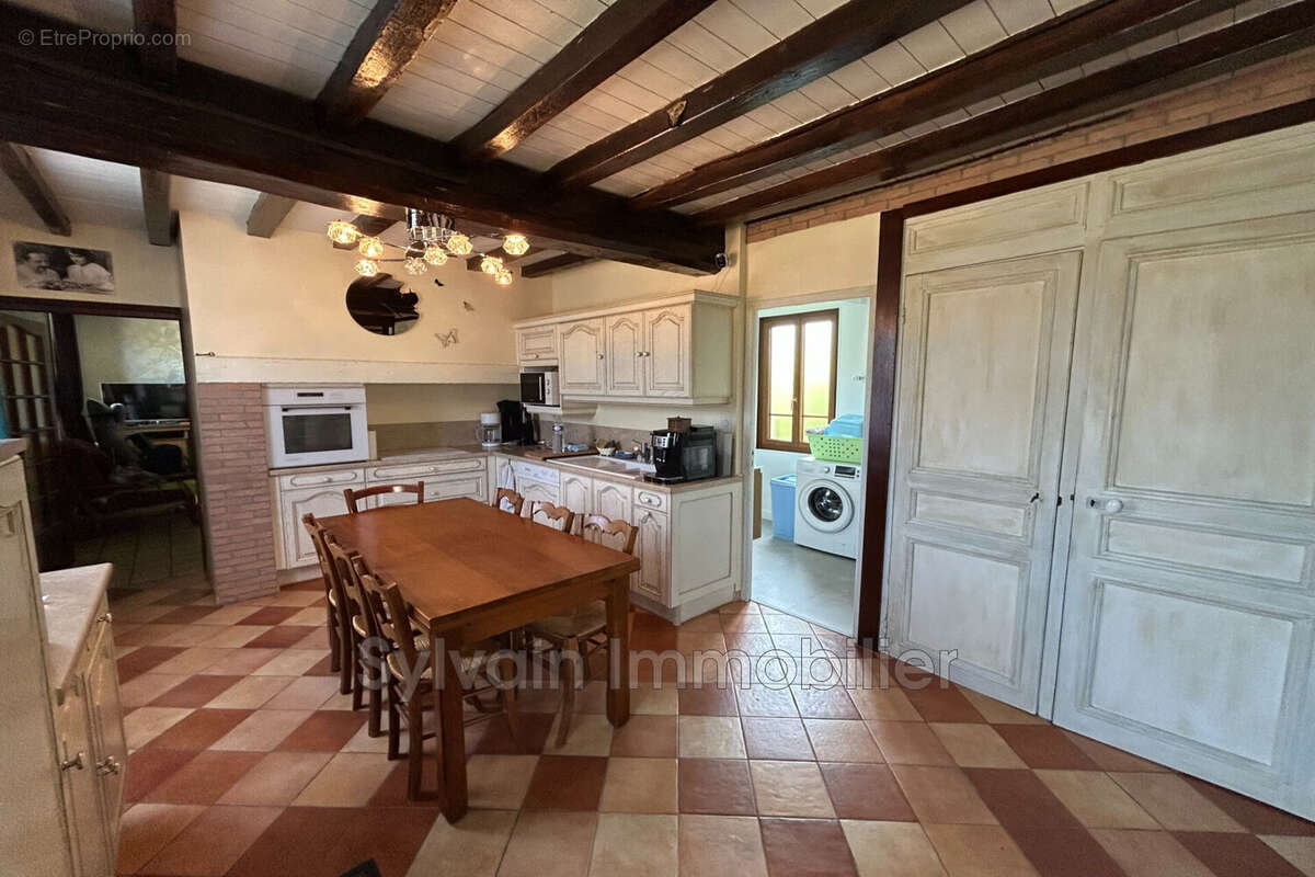 Maison à FORMERIE