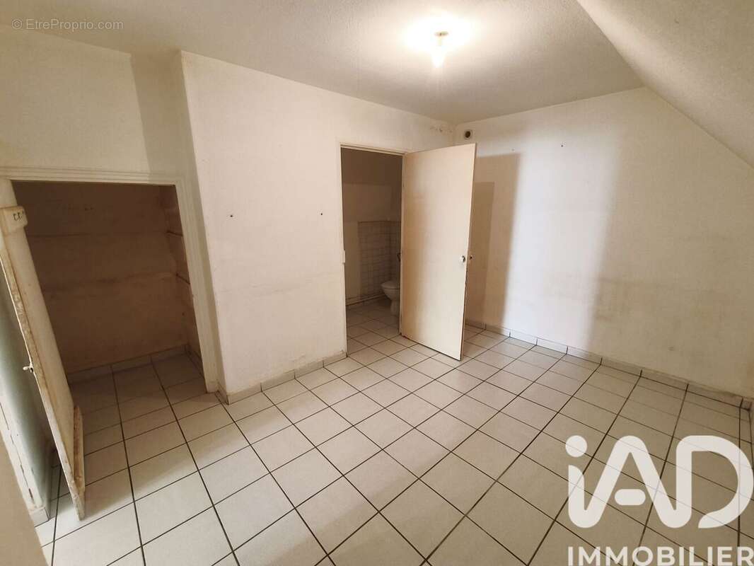 Maison 108 m² à Baix  - photo 4