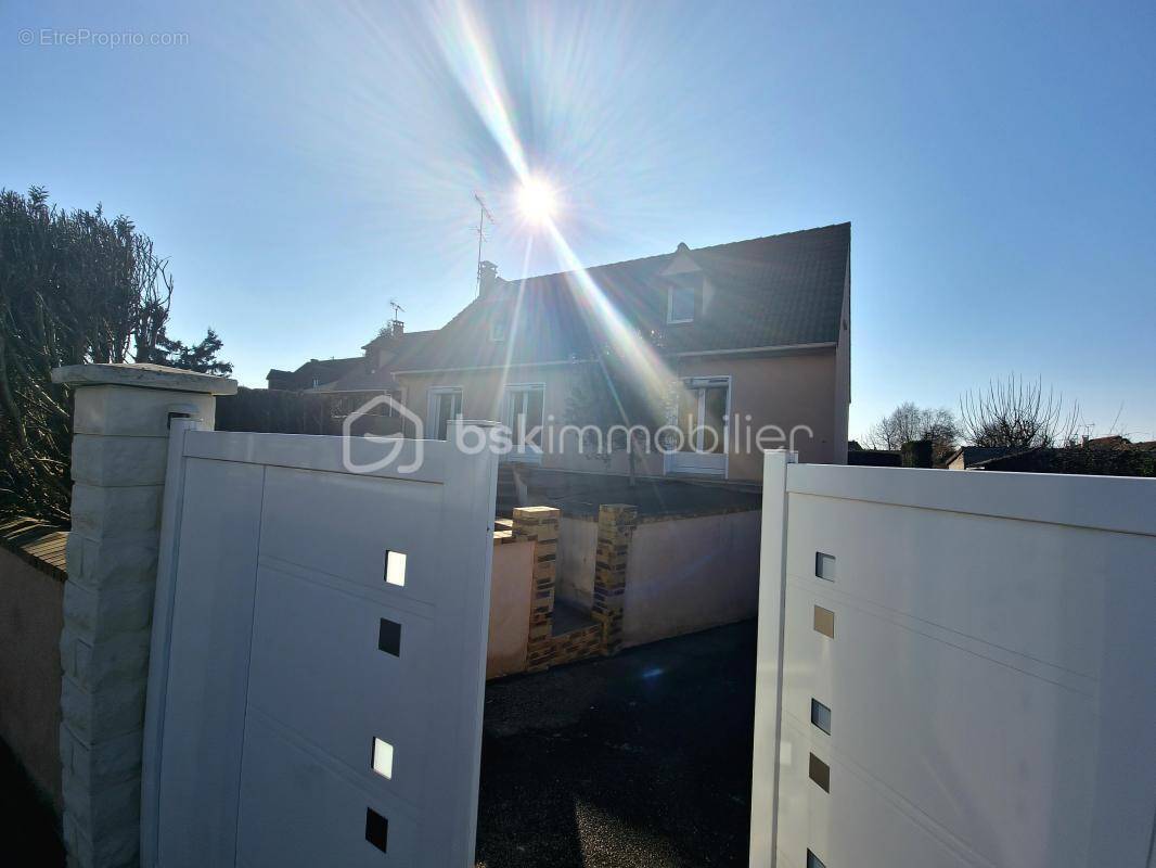 Maison à SAINT-PATHUS