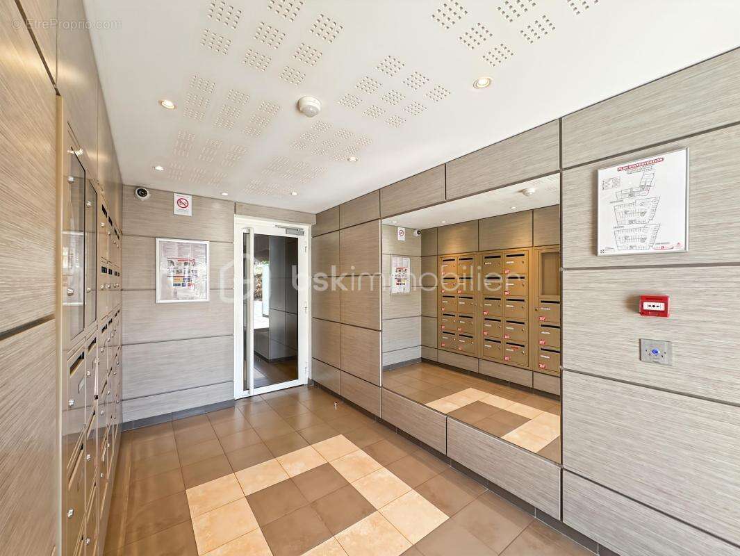 Bel appartement avec balcon et box - photo 9