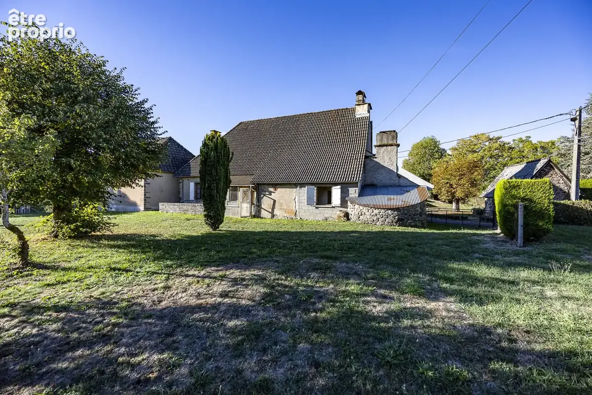 Maison 6 pièces 105 m² à vendre à Pleaux (15700) - photo 4