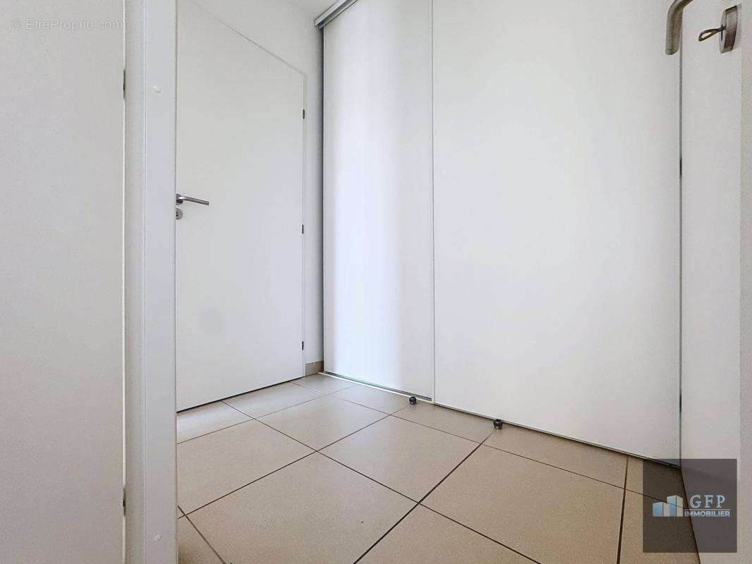 Appartement à BORMES-LES-MIMOSAS