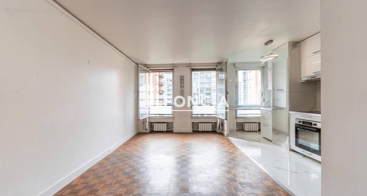 Appartement à PARIS-19E