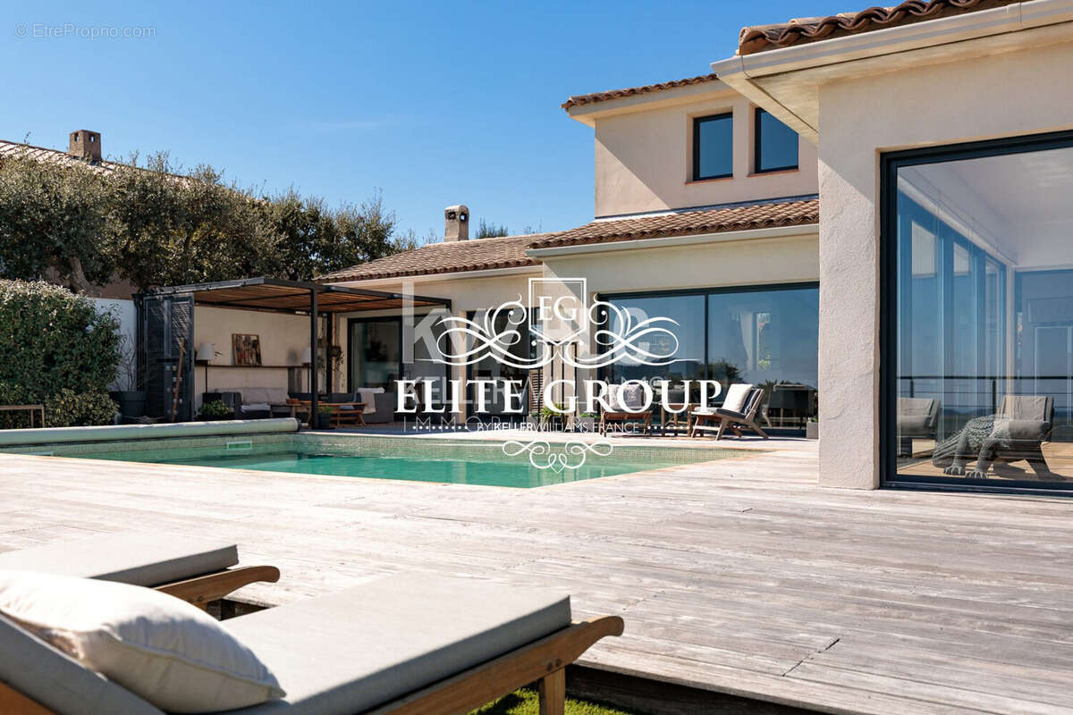 Maison 383 m² à Les Adrets-De-L'esterel  - photo 6