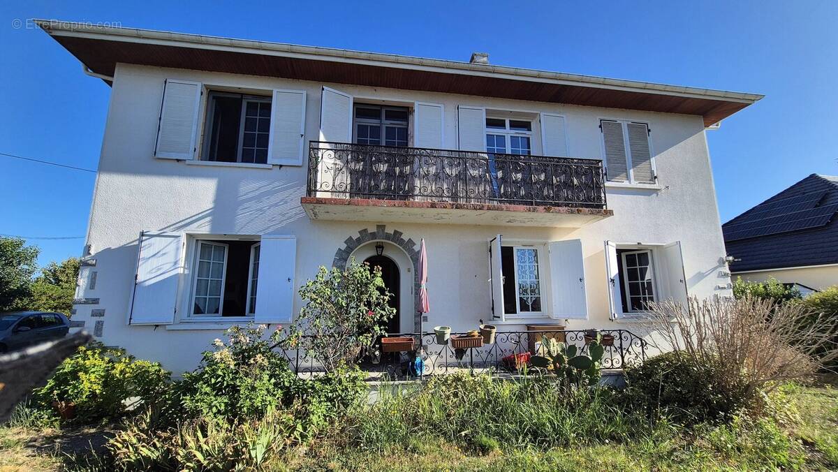 Appartement à BENEJACQ