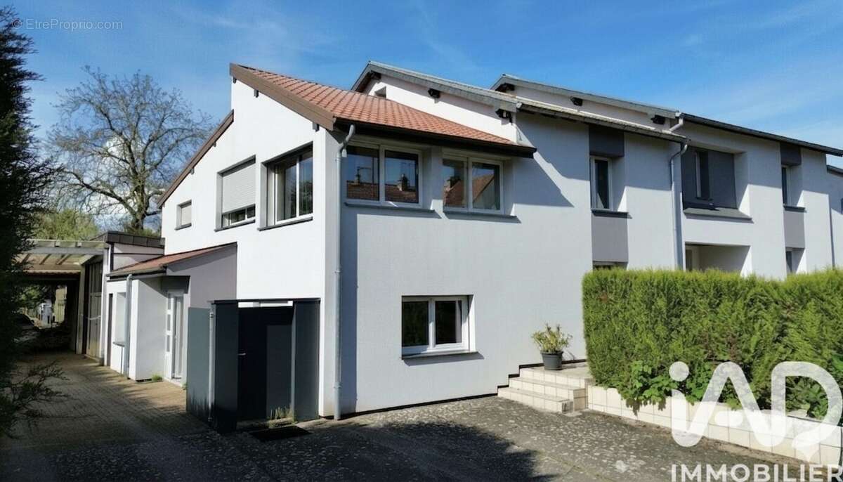 Maison 327 m² à Laning  - photo 2