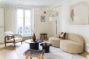 Appartement à PARIS-1E