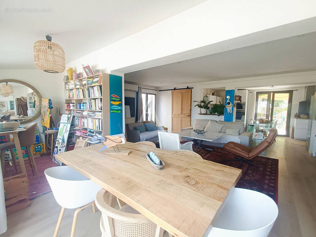 Maison à FRONTIGNAN