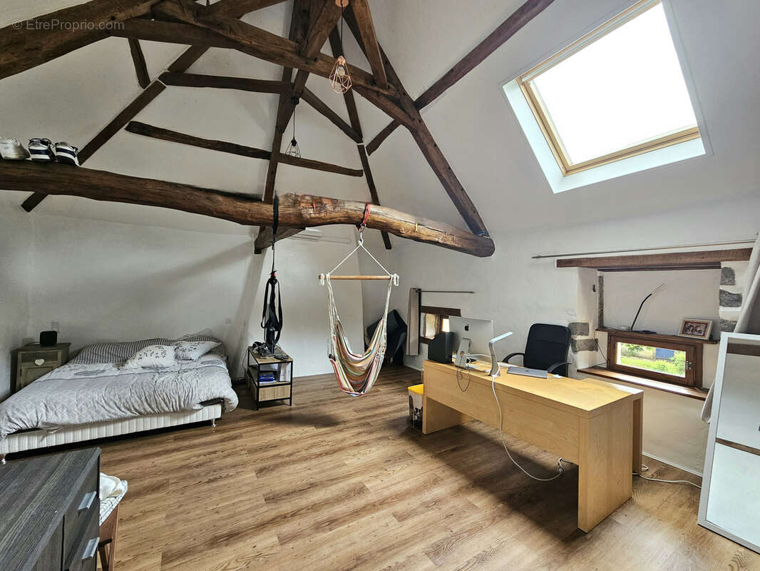 Maison à SAINT-PRIEST-BRAMEFANT