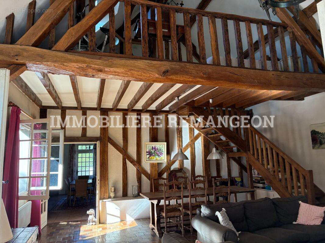 Maison à LA FERTE-BEAUHARNAIS