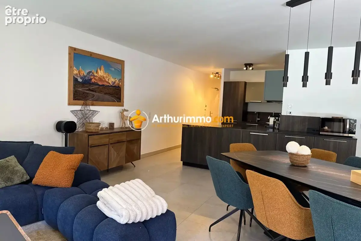 Photo Appartement à Vars au prix de 682 500€