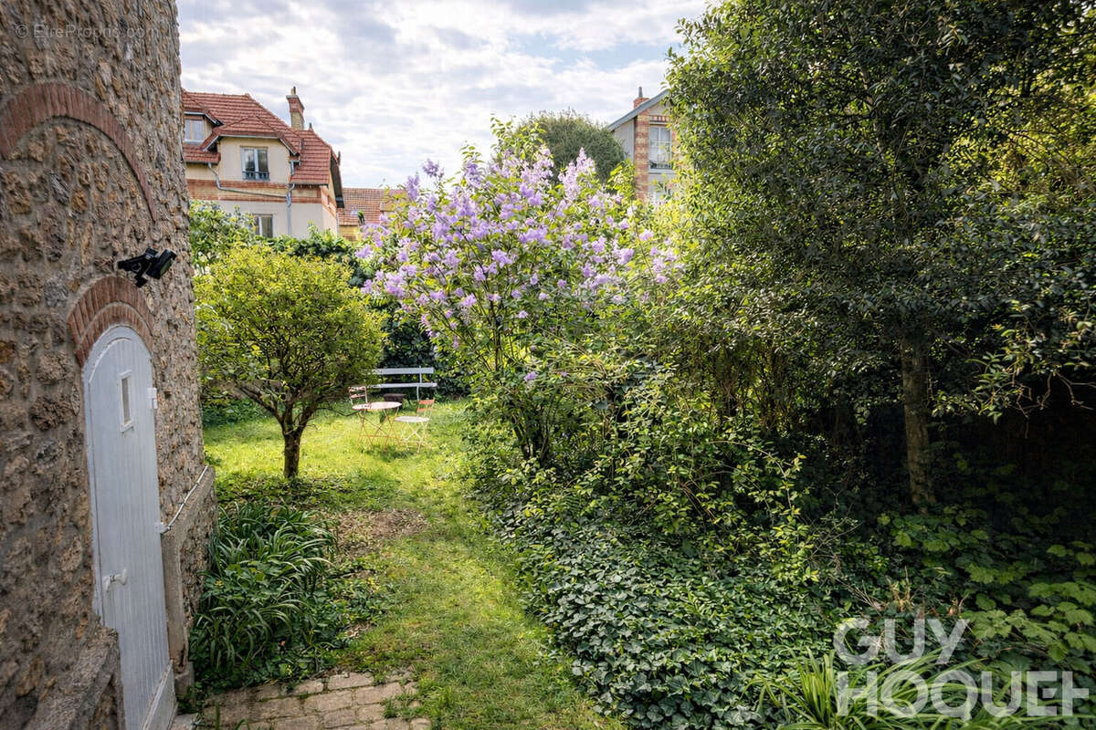 Appartement à VERSAILLES
