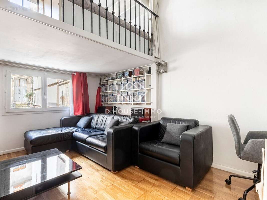 Appartement à PARIS-17E