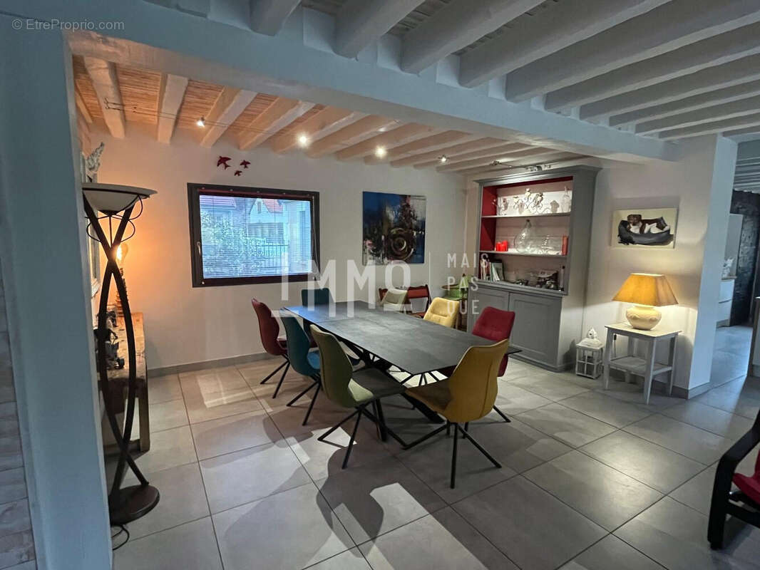 Maison à LA CHARTRE-SUR-LE-LOIR