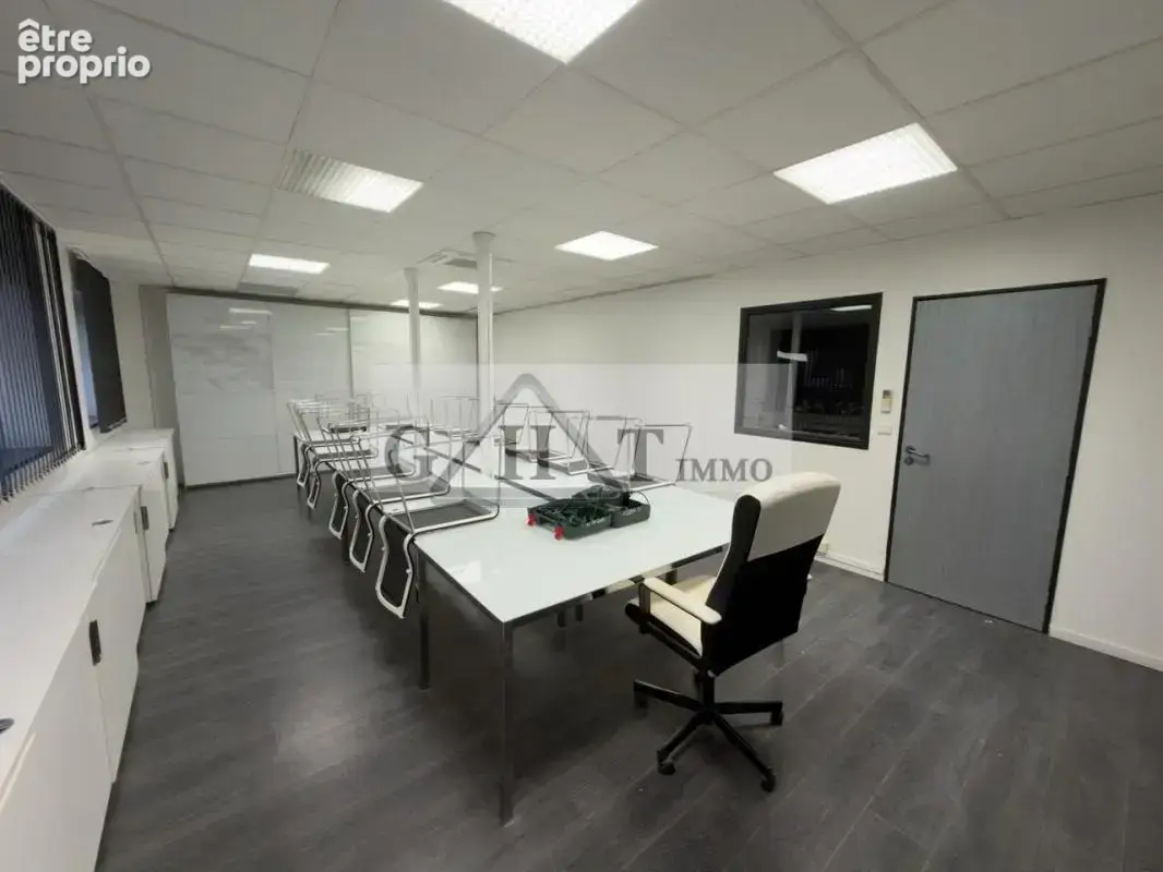 Entrepot 300m2 a vendre moissy cramayel - photo 6
