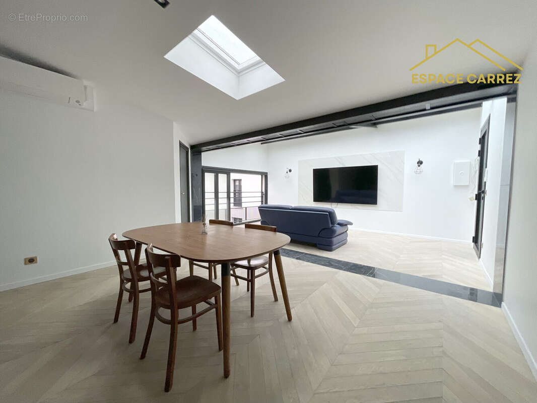 Appartement à LES LILAS