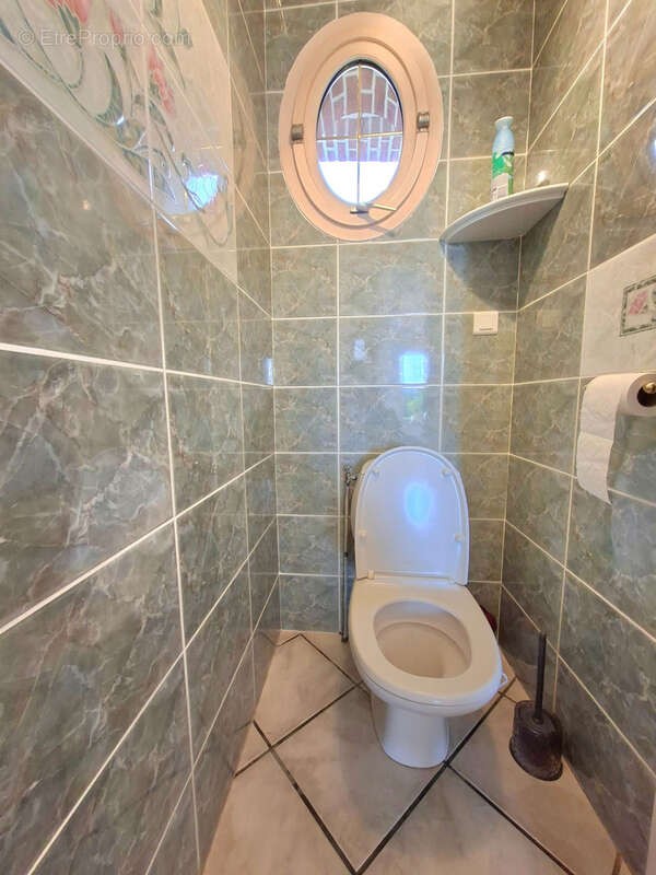 Maison à SAINT-NICOLAS-D'ALIERMONT