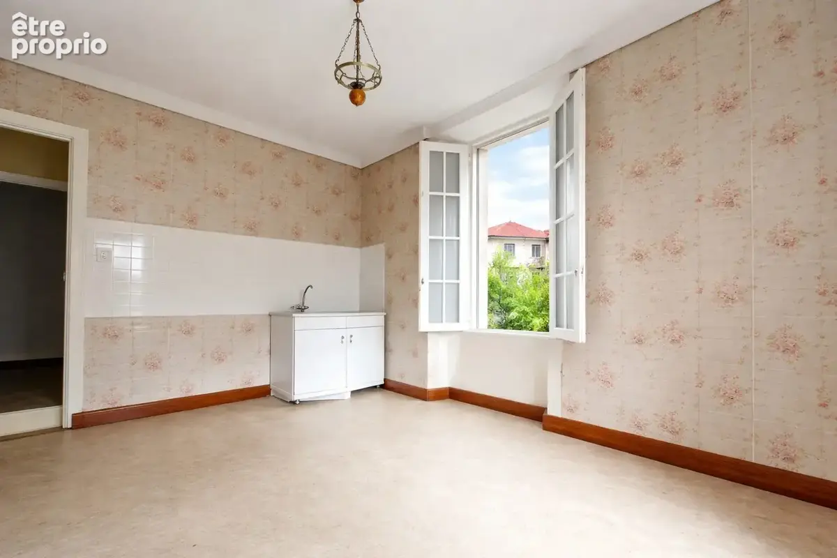 Maison 9 pièces 166 m² à vendre à Costaros (43490) - photo 4