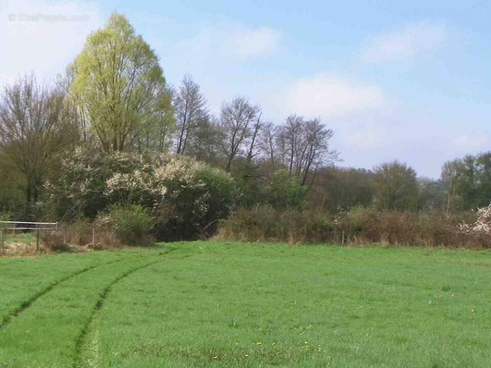 Terrain à ERAGNY