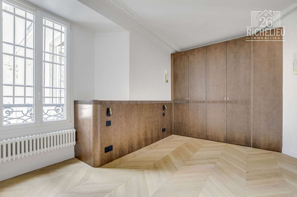 Beau 3 pièces de 90 m2 proche Hotel de ville - photo 8