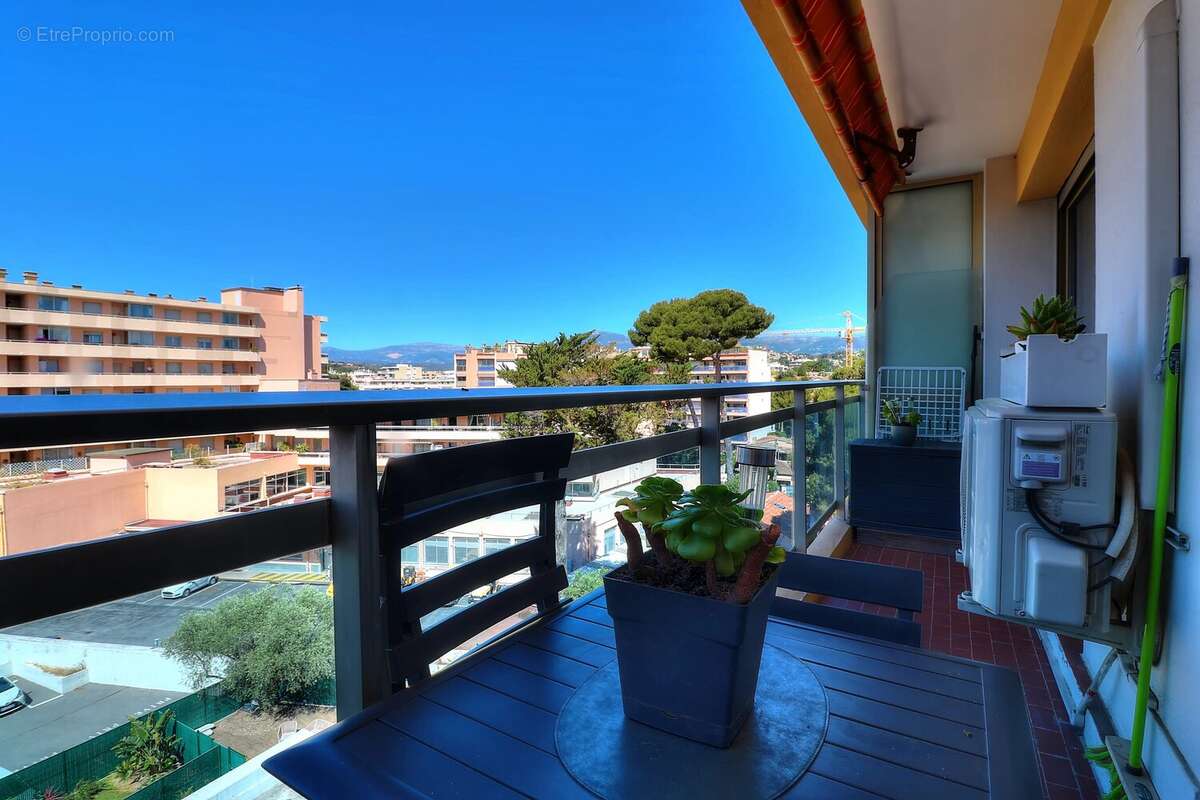 Appartement à CAGNES-SUR-MER