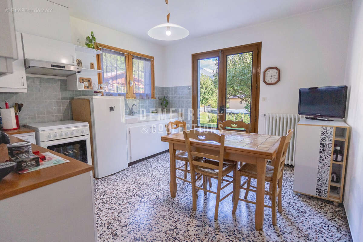 Maison 124 m² à Seez  - photo 4