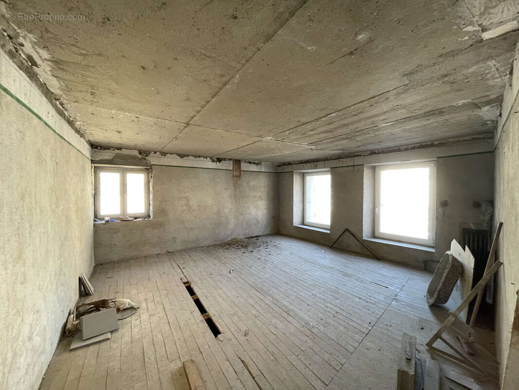 Immeuble - Centre d'Yssingeaux - photo 3