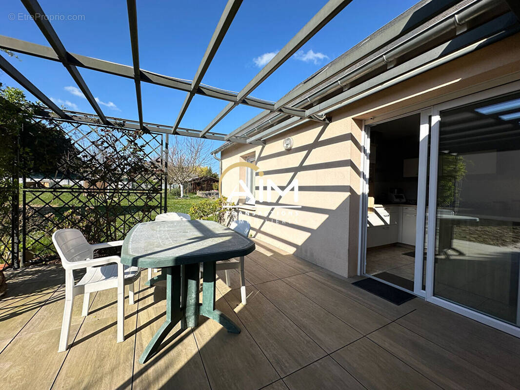 Maison à PARCAY-MESLAY