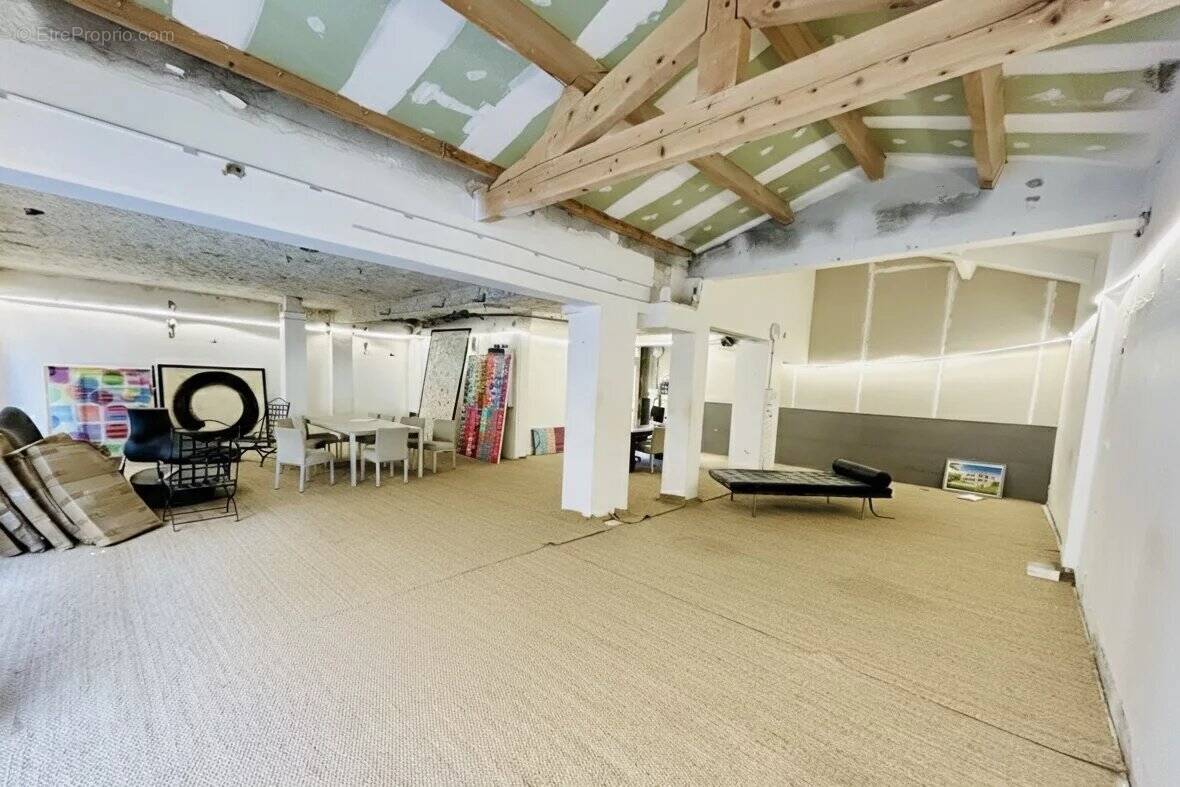 Commerce à SAINTE-MAXIME