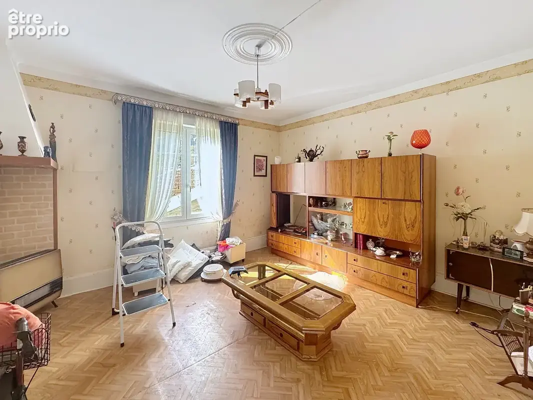 Maison de ville à rénover - photo 3