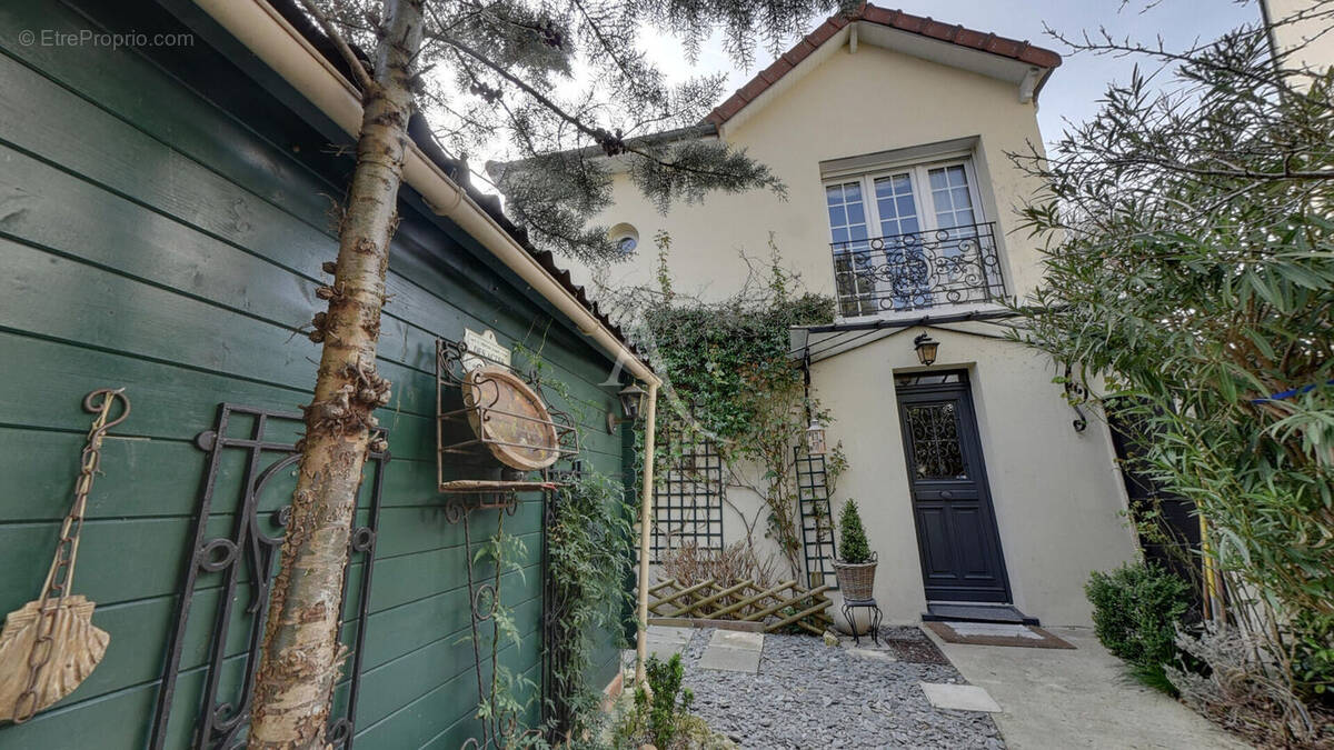 Maison à BRY-SUR-MARNE