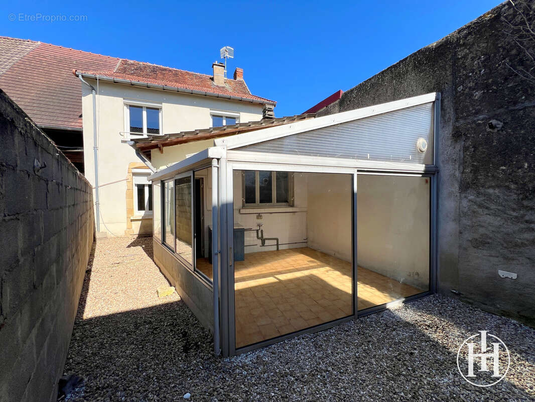 Maison à SAINT-AMAND-MONTROND