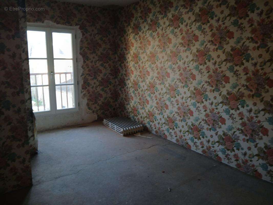 Appartement à POUANCE