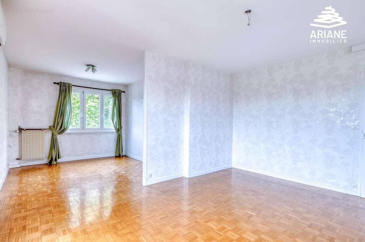 Appartement à LYON-9E