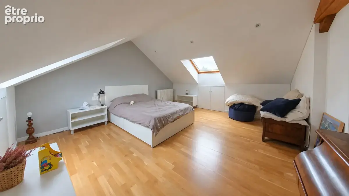 Maison familiale 8 pièces de 191 m2 à vendre au Rond-Point de Vannes - photo 13