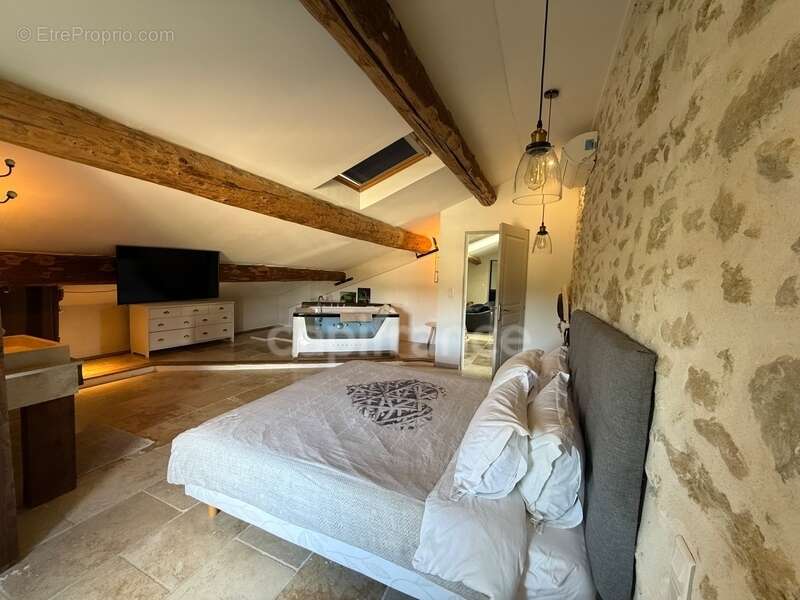 Appartement à PUYVERT