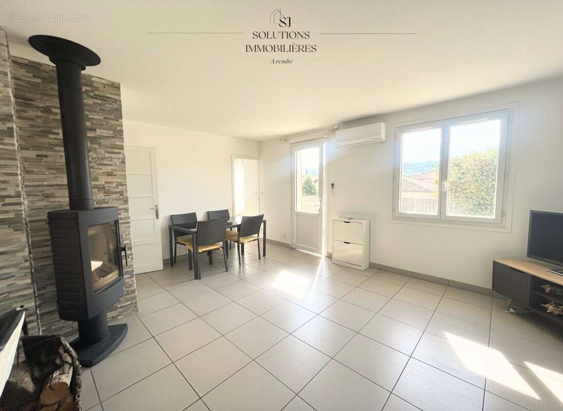 Maison à CONDRIEU