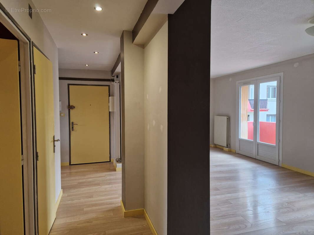 Font-Neuve, bel appartement T3 de 66m2 + cave. - photo 10