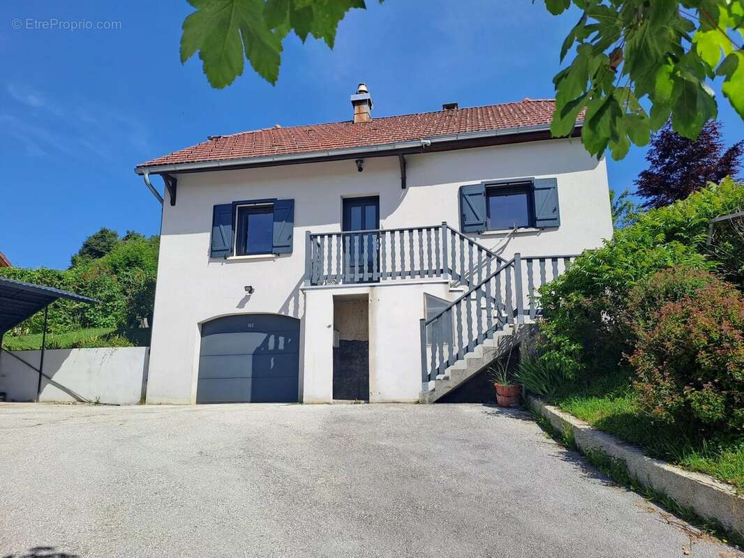 Maison à LAMOURA