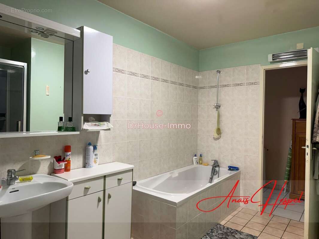 Maison 128 m² à Sauveterre-De-Guyenne  - photo 42