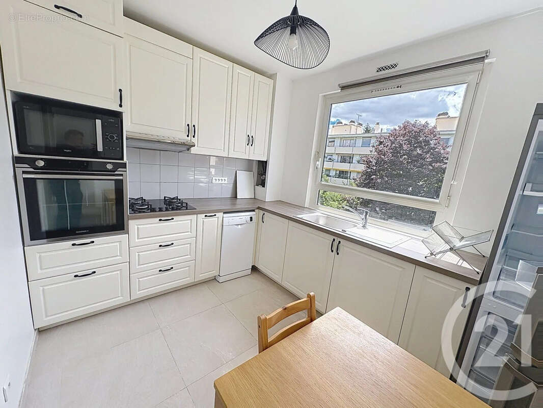 Appartement 59 m² à Saint-Cloud  - photo 5