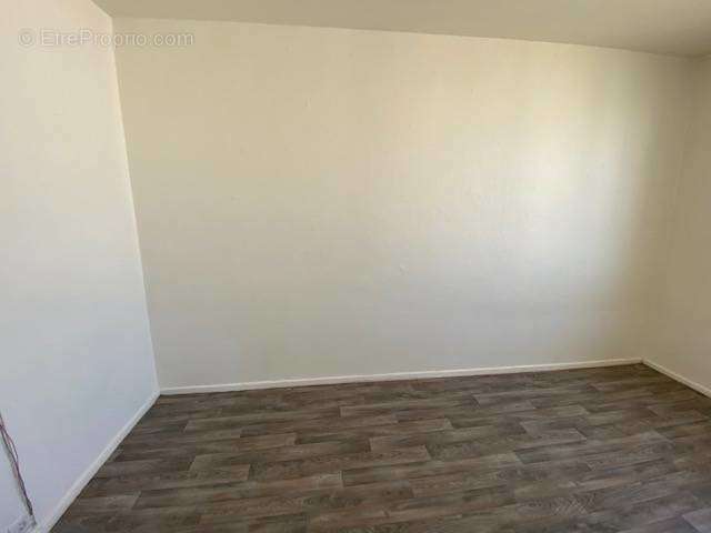 Appartement à CLICHY-SOUS-BOIS