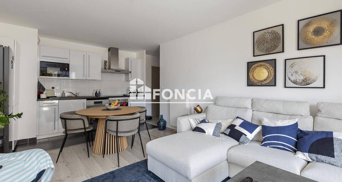 Appartement à DEVILLE-LES-ROUEN